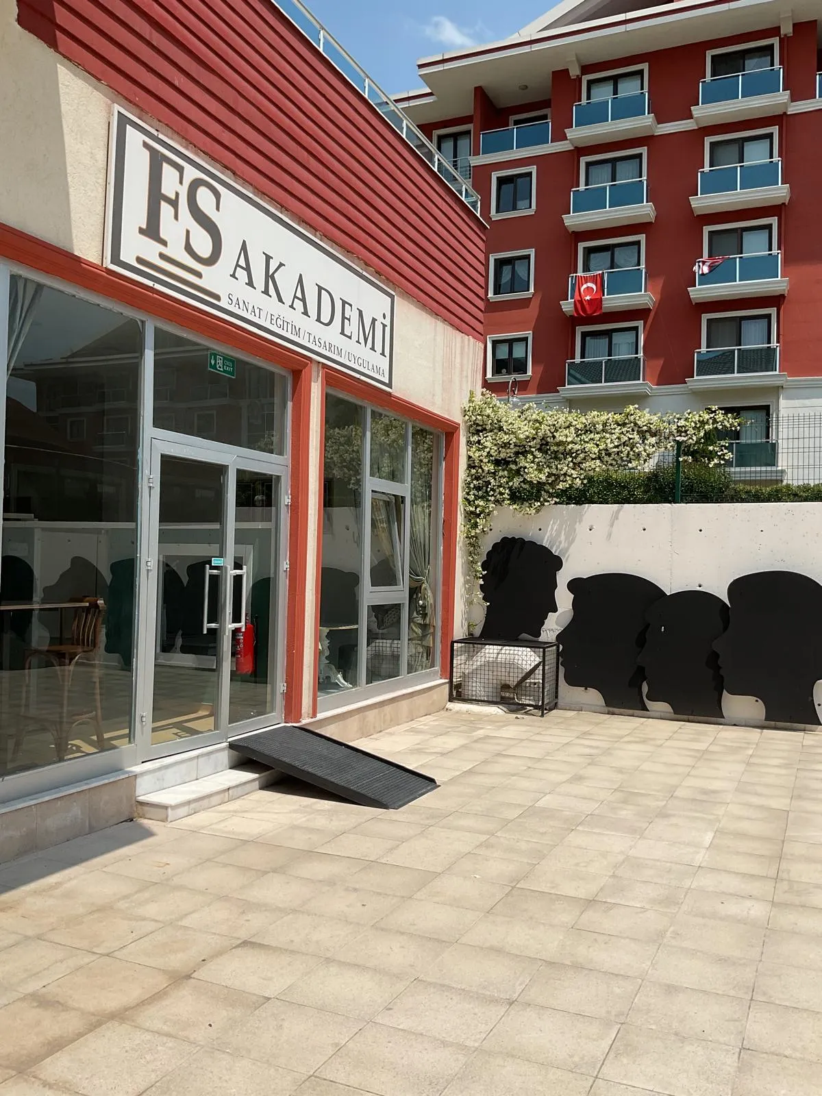 Giriş